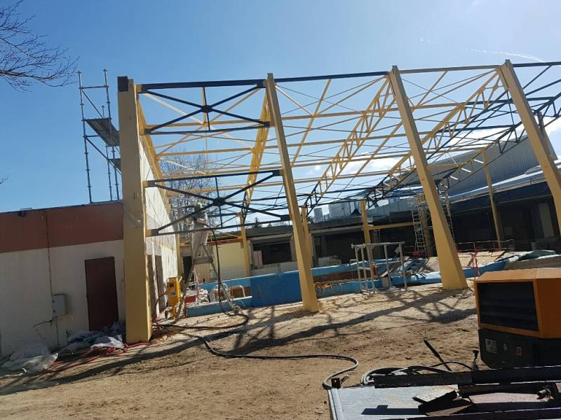 Peinture sur charpente métallique en grande hauteur à Lyon et au Pays de Gex