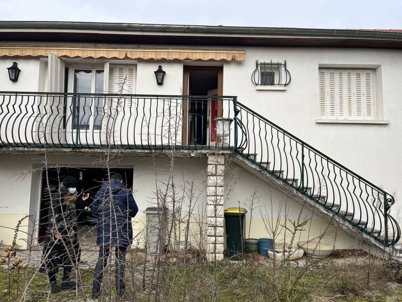 Avant/Après de la façade d'une maison à Décines près de Lyon 
