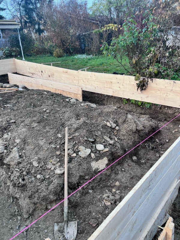 Rénovation d'une maison années 70 sur Ternay Installation d’un système de drainage avec géotextile, tuyaux PVC Ø100 mm et membrane Soprema sur 33,2 ML à Ternay dans le Rhône