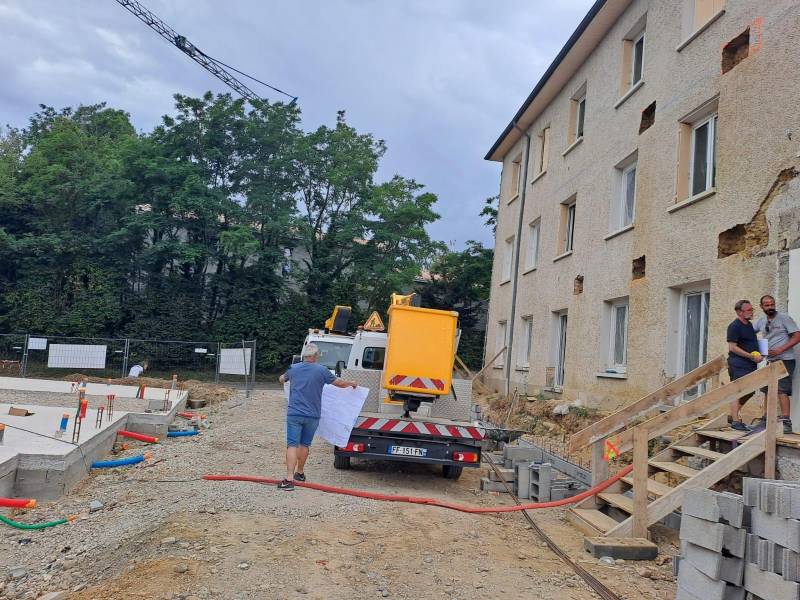 Rénovation d’une façade d’immeuble à Saint Bonnet de Mure, près de Lyon